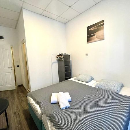 Aradi Rooms With Private Bathroom In The City Centre Budapeşte Dış mekan fotoğraf