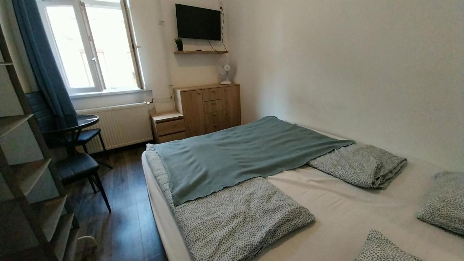 Aradi Rooms With Private Bathroom In The City Centre Budapeşte Dış mekan fotoğraf