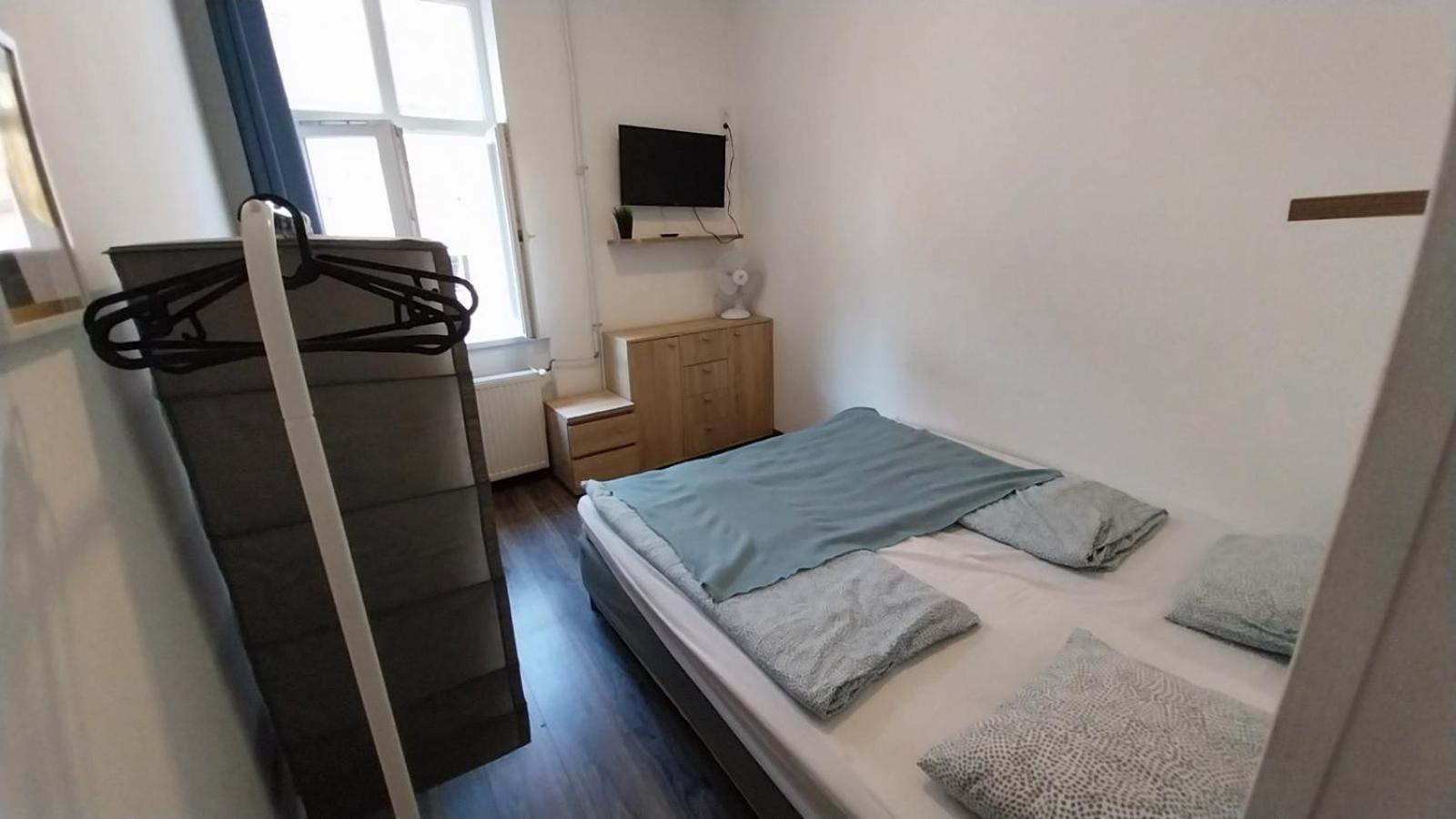 Aradi Rooms With Private Bathroom In The City Centre Budapeşte Dış mekan fotoğraf