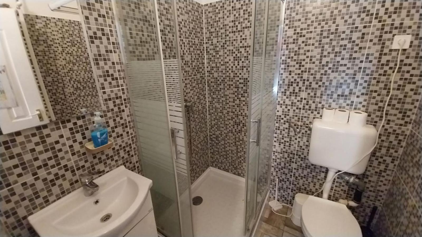 Aradi Rooms With Private Bathroom In The City Centre Budapeşte Dış mekan fotoğraf