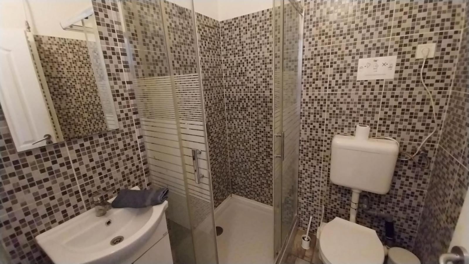 Aradi Rooms With Private Bathroom In The City Centre Budapeşte Dış mekan fotoğraf