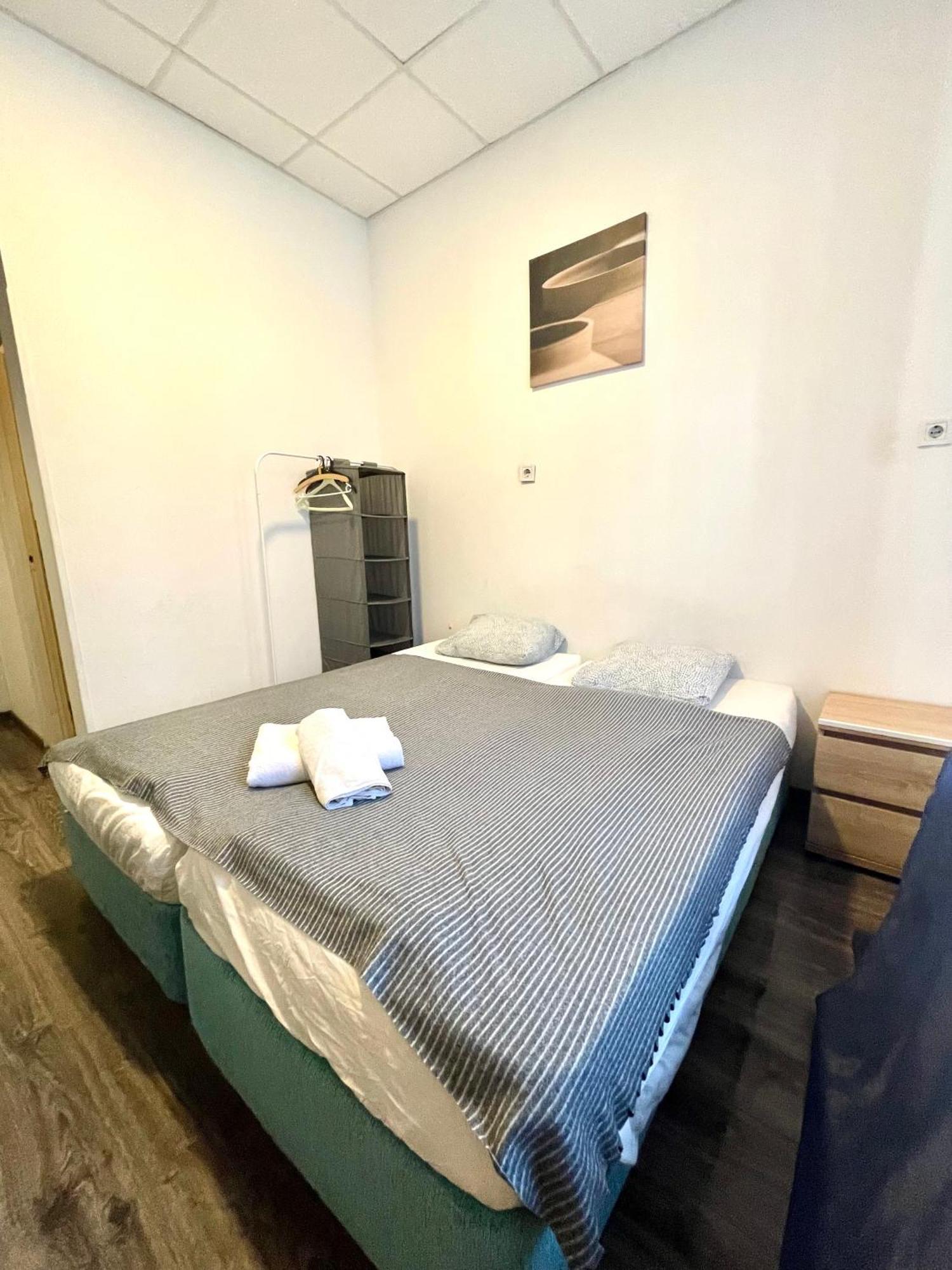 Aradi Rooms With Private Bathroom In The City Centre Budapeşte Dış mekan fotoğraf