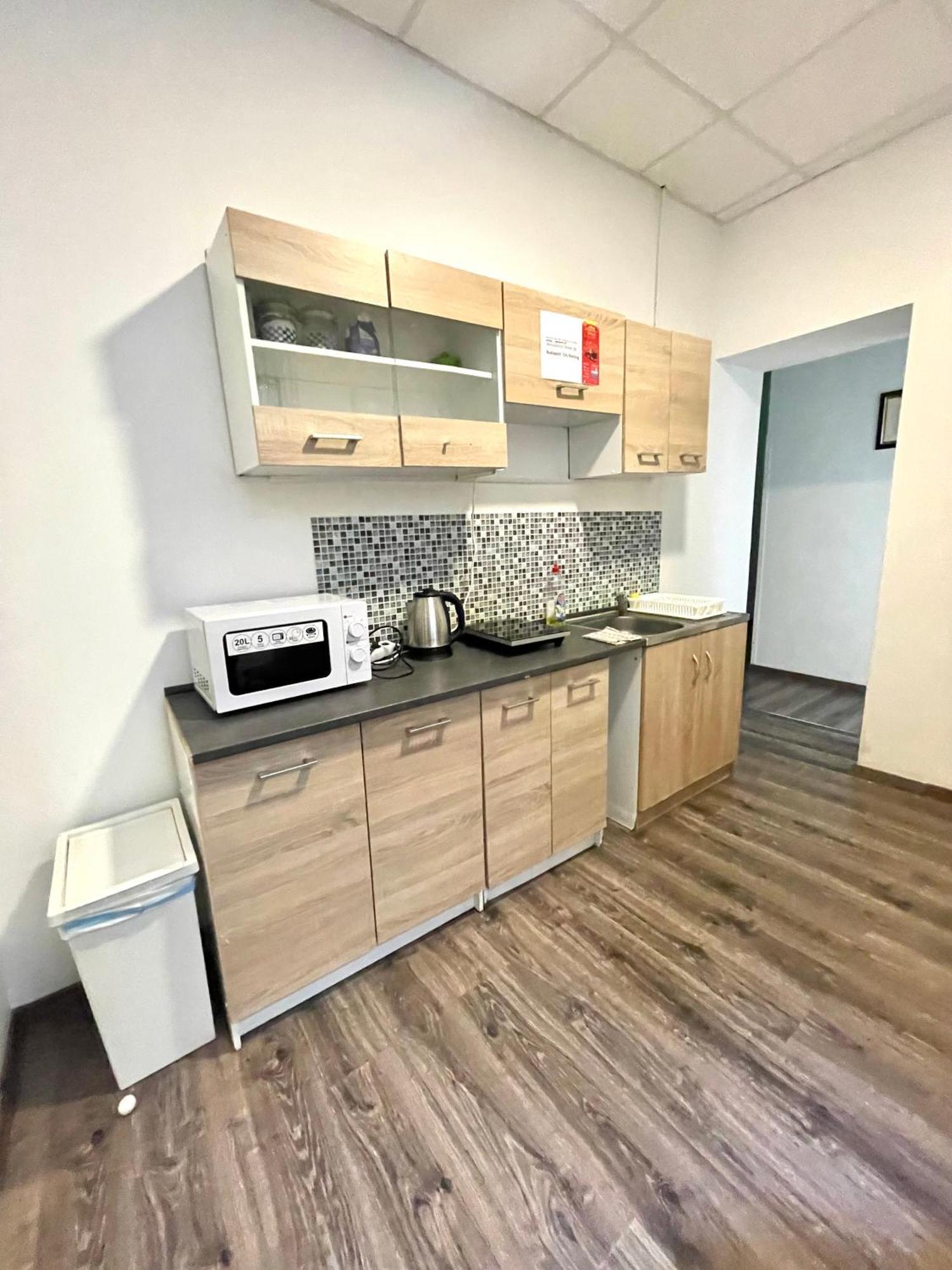 Aradi Rooms With Private Bathroom In The City Centre Budapeşte Dış mekan fotoğraf