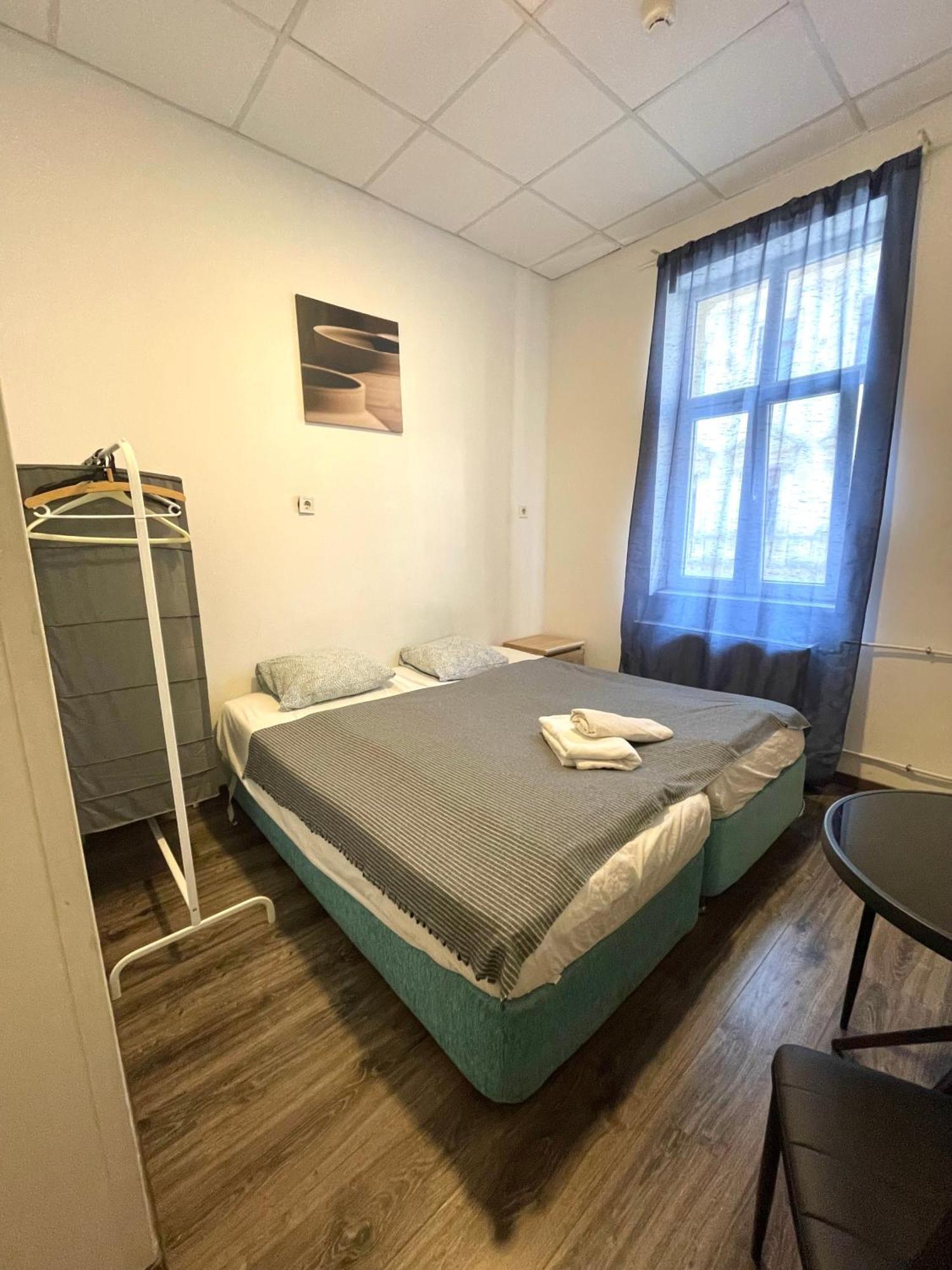 Aradi Rooms With Private Bathroom In The City Centre Budapeşte Dış mekan fotoğraf